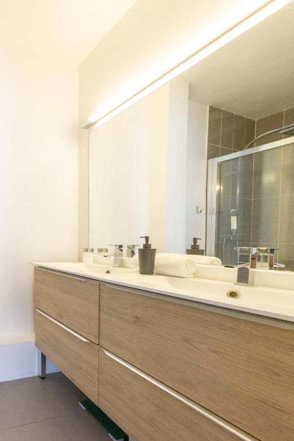 Modern Apartment 2 Bedrooms Quiet Terrace In A Palm Beach Area, 30 Meters From Seaside Cannes Exteriör bild