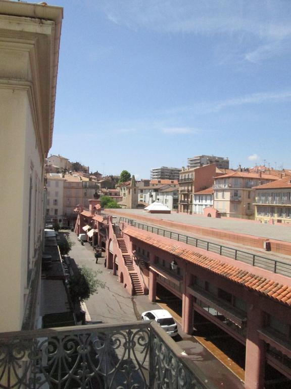 Modern Apartment 2 Bedrooms Quiet Terrace In A Palm Beach Area, 30 Meters From Seaside Cannes Rum bild